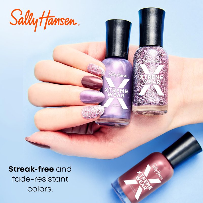 Sally Hansen Xtreme Wear Nail Polish, Streak-Free, Shiny Finish, Long-Lasting Nail Color, Black Out, 0.40 fl oz