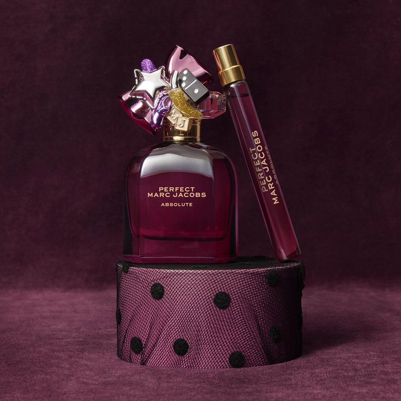Marc Jacobs Perfect Absolute Eau de Parfum Travel Spray – Ambery Women's Perfume – With Notes Caramelized Fig Accord, Jasmine Absolu & Rich Amber Accord – 0.33oz