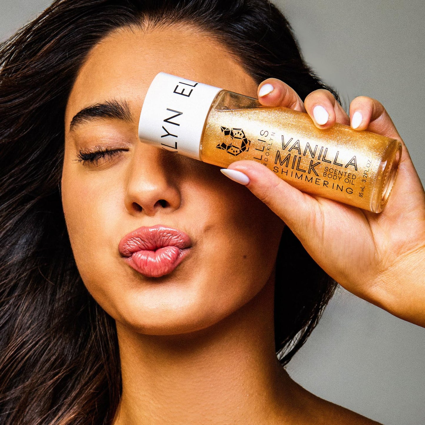 Ellis Brooklyn VANILLA MILK Shimmer Scented Body Oil, Champagne Glow, Moisturizing, Fast-Absorbing, Vegan, Cruelty-Free, Sustainable Ingredients, 95ml/3.2 fl oz