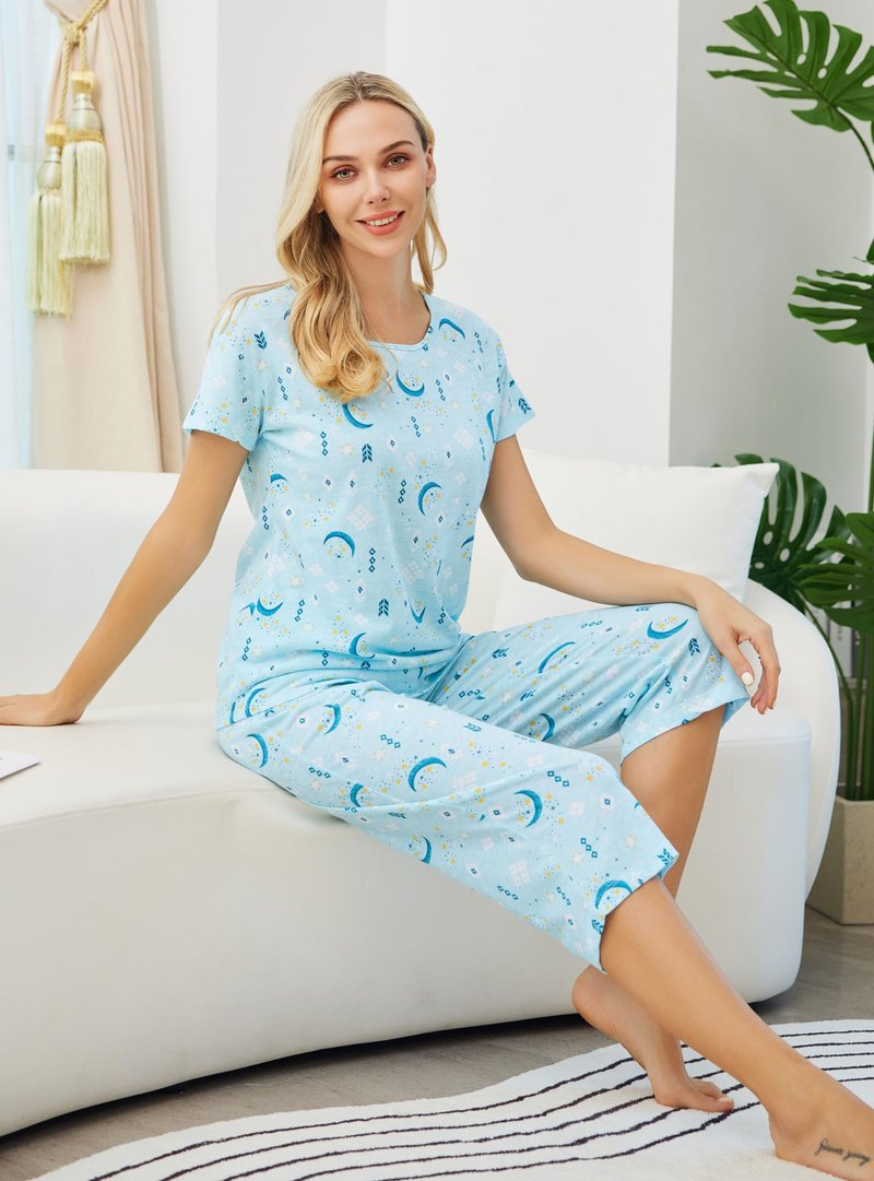 PNAEONG Women’s Pajama Set - Sleepwear Tops with Capri Pants Casual and Fun Prints Pajama Sets SY215-Blue Moon-S
