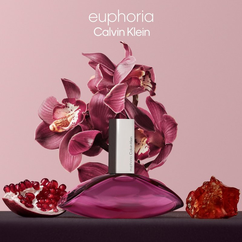 Calvin Klein Euphoria Body Lotion With Notes of Pomegranate, Black Orchid, Lotus Blossom & Mahogany Wood 6.7 fl oz