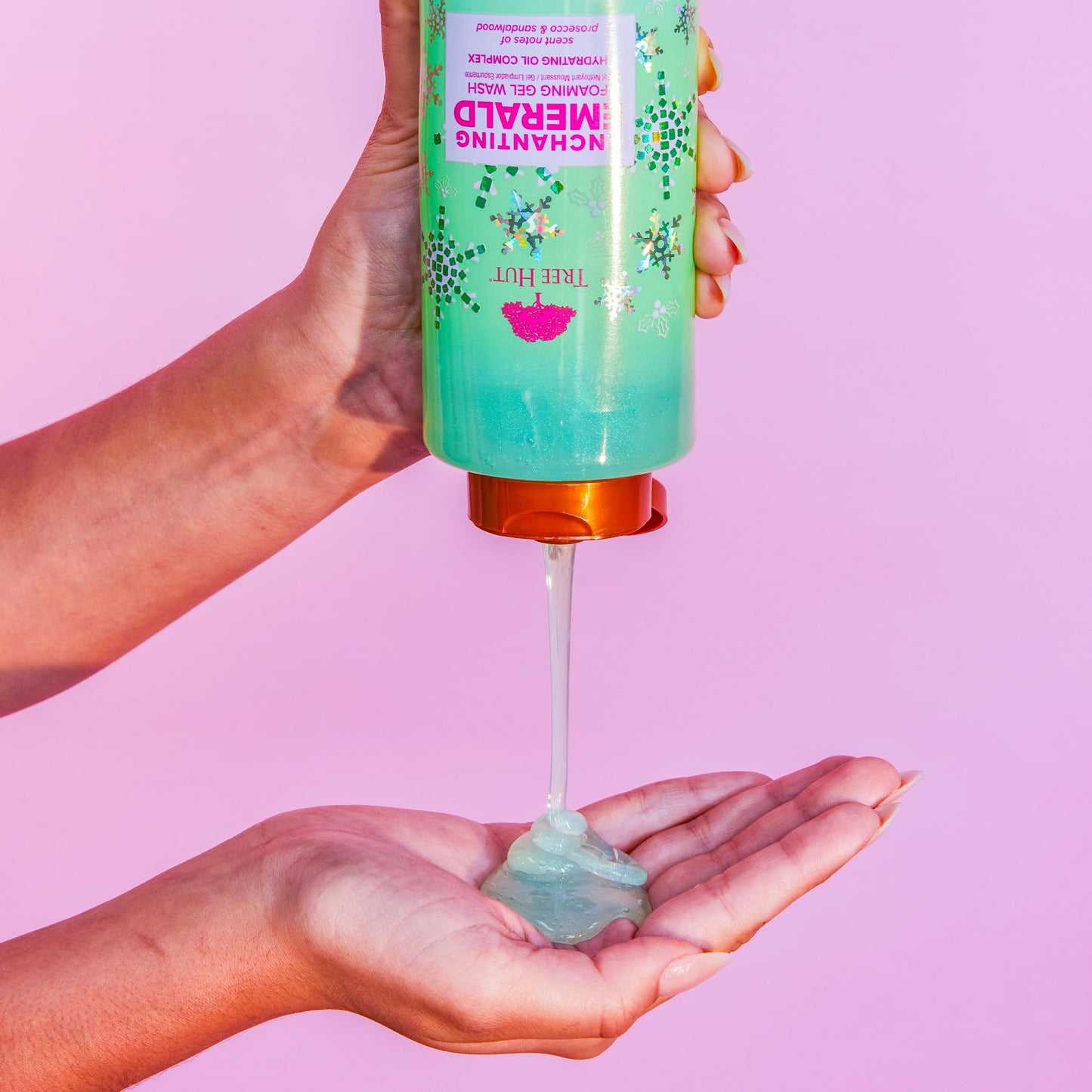 Tree Hut Enchanting Emerald Foaming Gel Wash | Cleanse & Soothe Skin Without Stripping Moisture | Made with our Hydrating Oil Complex | Limited Edition Holiday | 18 fl oz.
