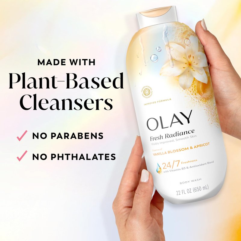 Olay Body Wash for Women, Fresh Radiance, Refreshing & Renewing, Made with Plant Based Cleansers, B3 Botanical Complex, For All Skin Types, Vanilla Blossom & Apricot Scent, 22 fl oz (Pack of 4)