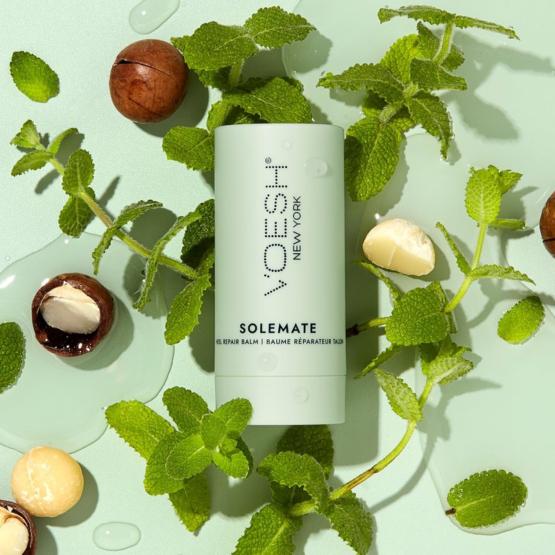 VOESH Heel Repair Duo, Solemate Heel Repair Balm & Moisturizing Heel Socks, Cracked Heel Stick Balm, Foot Care for Men & Women, At-Home Foot Care, Fuzzy Heel Socks, Toeless Spa Socks