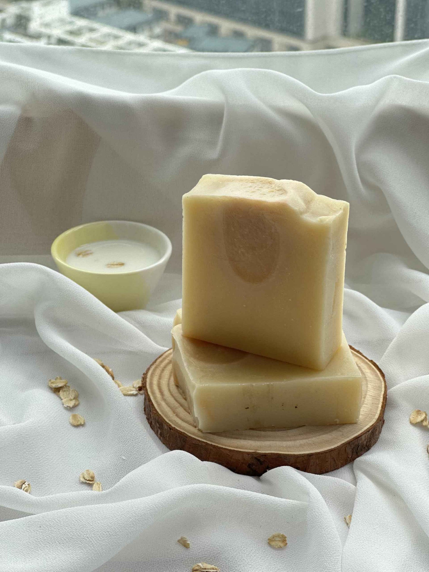 4-Pack Goat Milk Honey Soap (4x100g) | Handmade, All-Natural, Cold-Processed | W/Real Goat Milk and Honey | Nourishing Cleanse for Face & Body, Suitable for All Skin Types (4 x100grams/4 x 3.5oz)