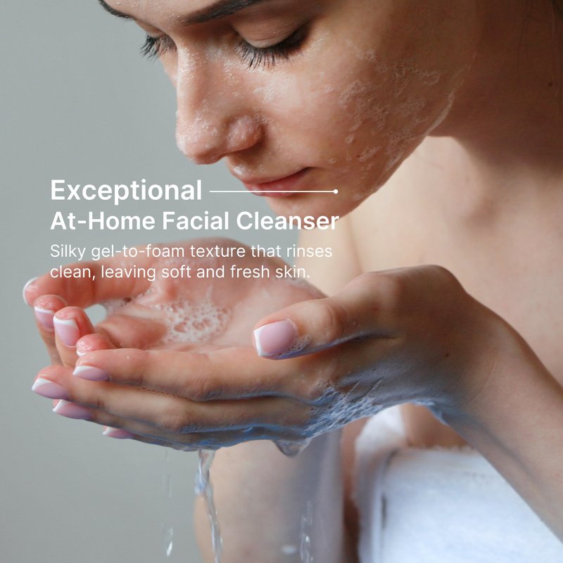 INNOAESTHETICS Deep Cleanser, Professional Grade Purifying Gel, Formula 1701, Glycolic Acid Exfoliating Face Wash (Promotes Collagen Production)
