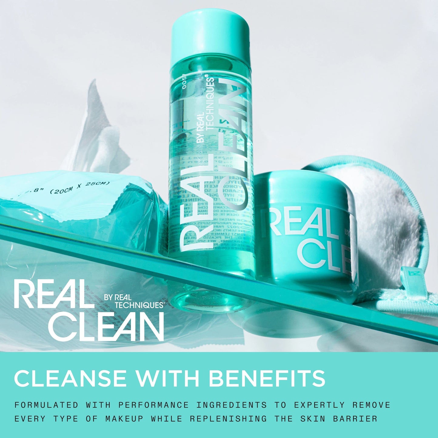 Real Techniques Real Clean XL Hydrating Facial Wipes, Infused With Hyaluronic Acid, Dual-Usage Cleansing Wipes Repair Skin & Gently Remove Makeup, Fragrance Free, 25 Count