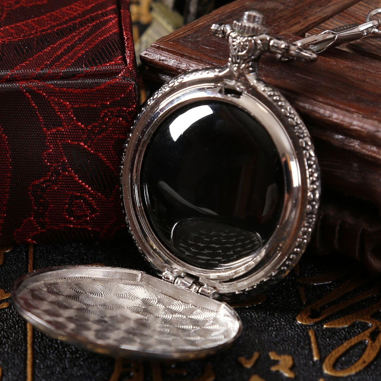 TOWDREU Scrying Mirror, Mini Black Obsidian Mirror Witch Witchcraft for Divination, Meditation, Witchy Gifts, Silver Finish