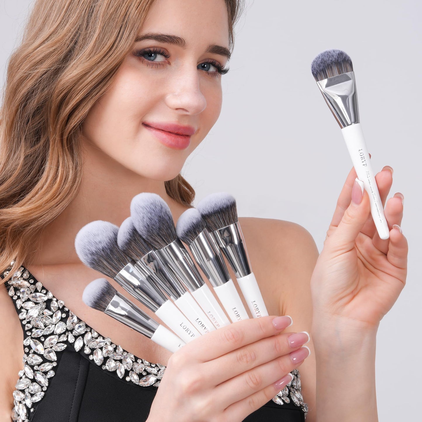 LORYP Makeup Brush Set Professional Synthetic Vegan for Beginners Gift Home Daily Use with Storage Pouch No Shedding No Scratch Face & Eye Brush White 20 Pcs