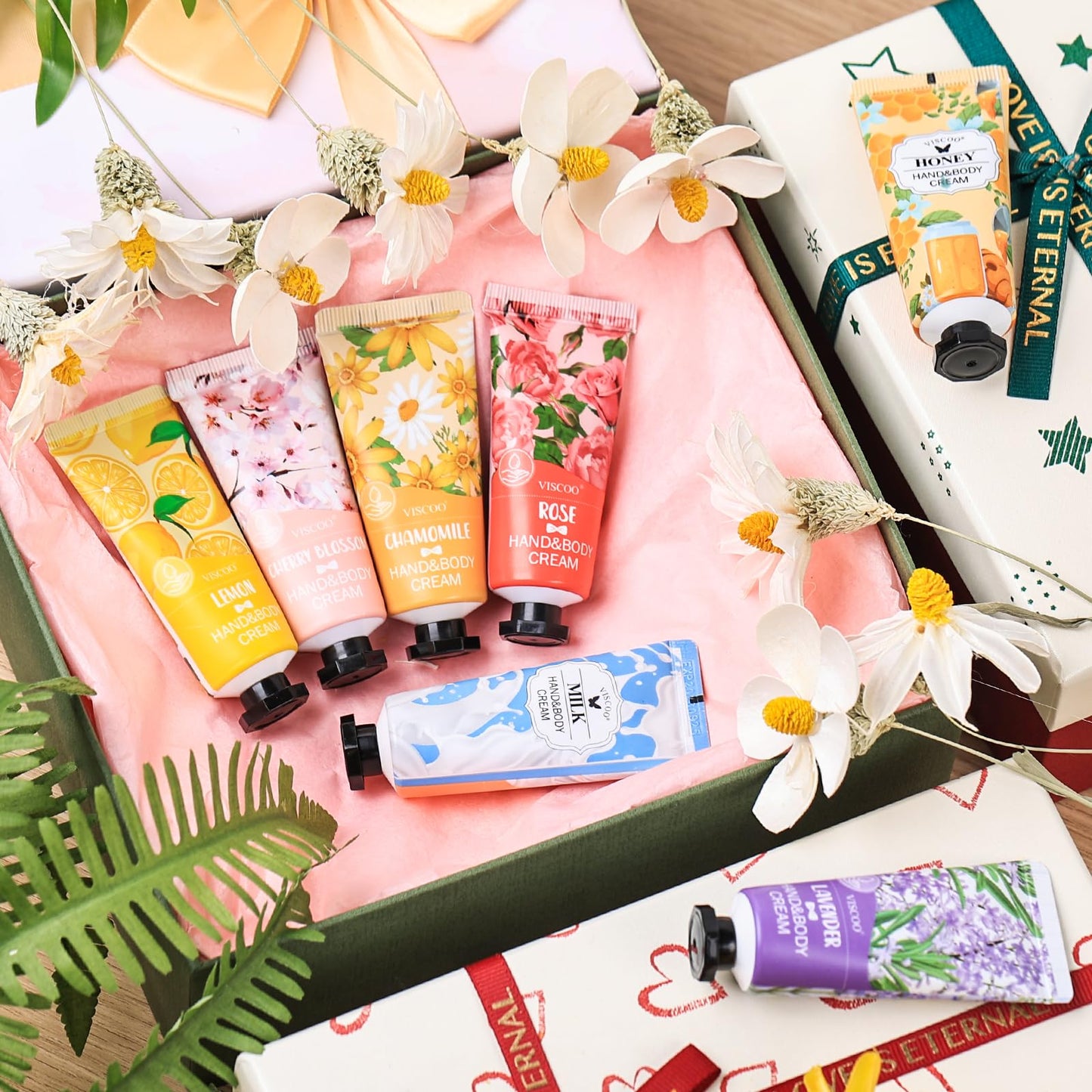VISCOO 154 Pack Hand Cream Gifts Set for Women, Teacher Appreciation Gift / Graduation Gifts, Moisturizing Mini Hand Lotion Travel Size for Dry Cracked Hands, Birthday Gift