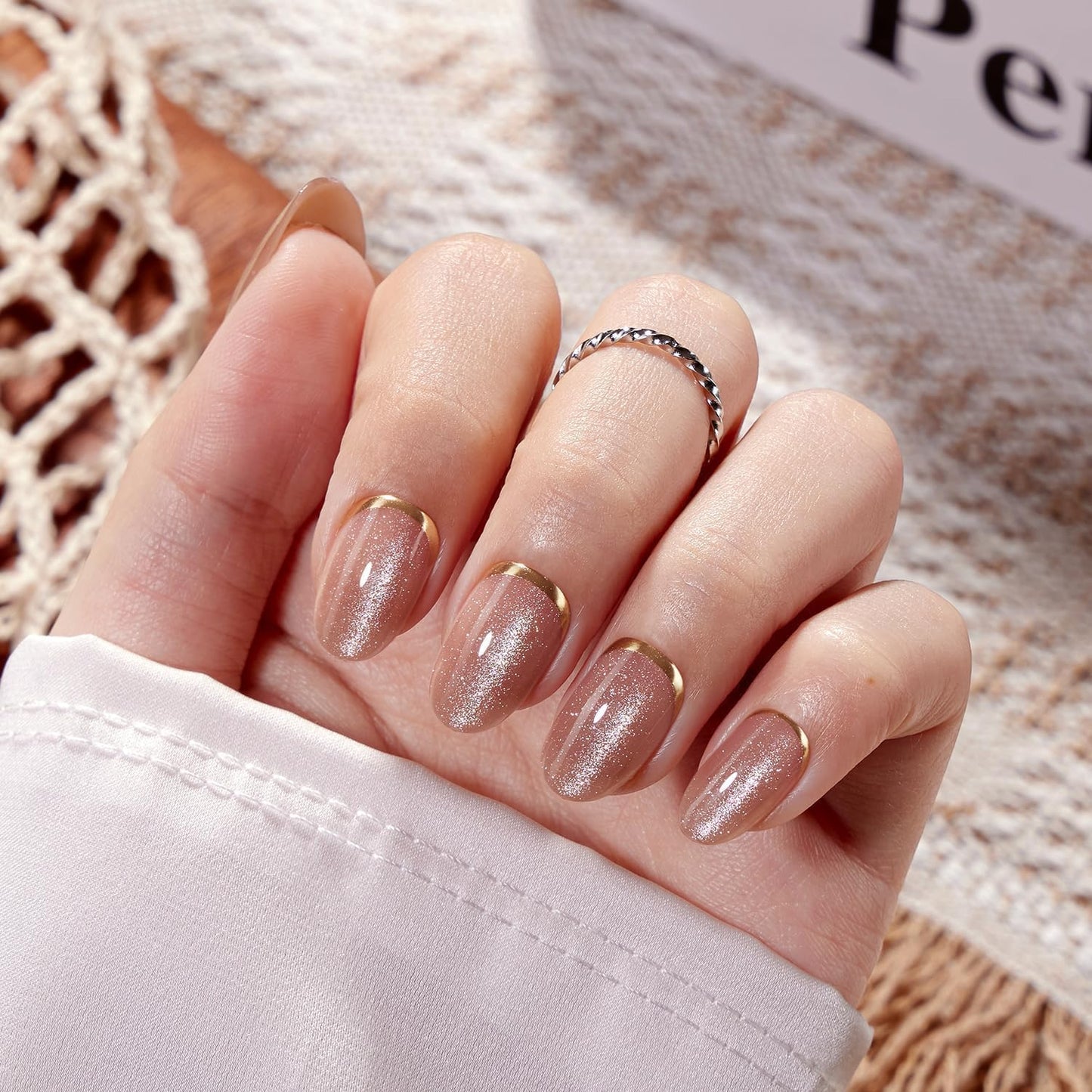 VSALON Oval Short Press On Nails, Gold Foil Finish Cat Eye French Tip