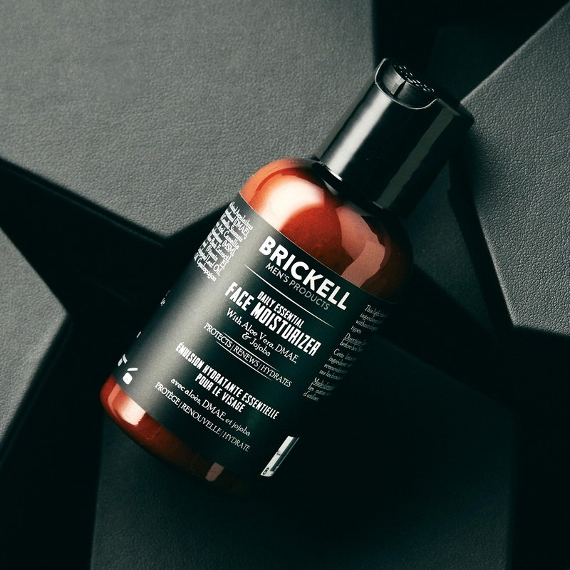 Brickell Men's Daily Essential Face Moisturizer for Men, Fast-Absorbing Face Lotion with Niacinamide, Green Tea, and Hyaluronic Acid, 2 Ounce, Scented