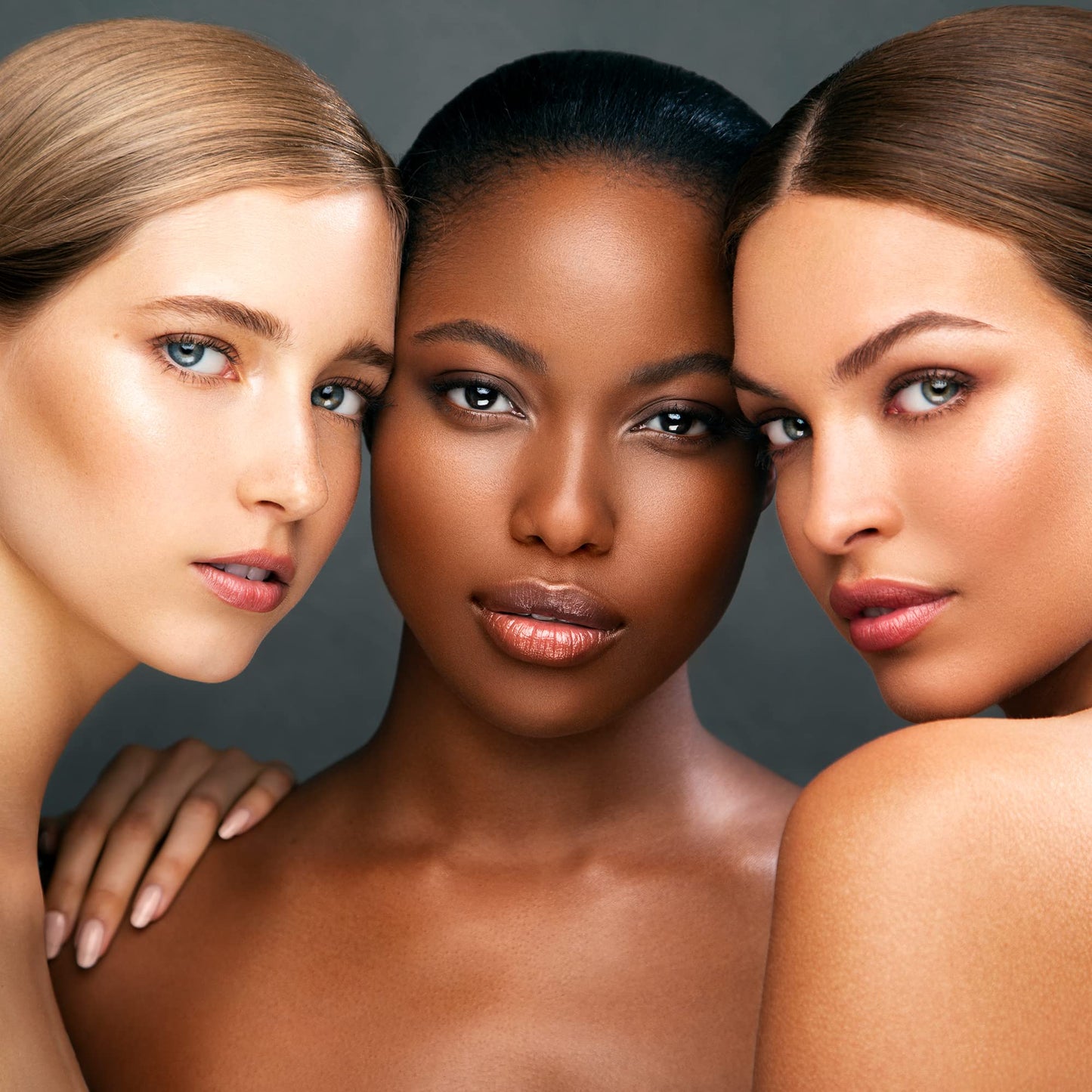 Kevyn Aucoin The Precision Liquid Liner, Black: Easy use with a glide-on felt tip eyeliner. Ultrafine precise applicator for sharp lines. Light to heavy application. Smudge-proof. All day long wear.