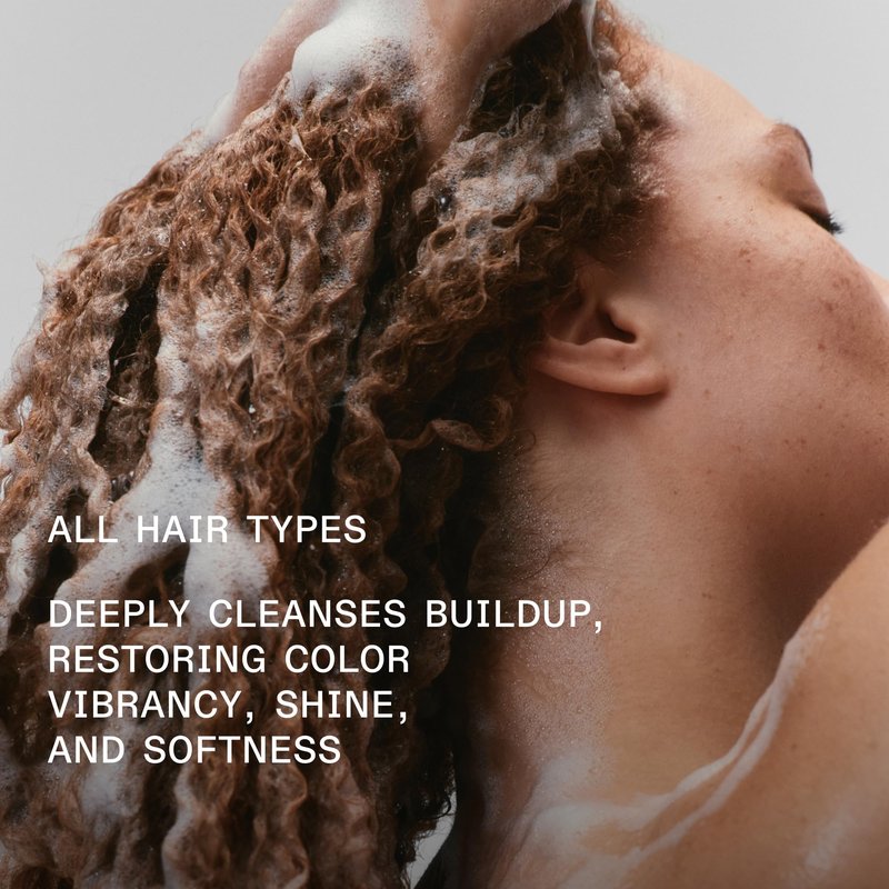 Olaplex Nº.4C Bond Maintenance™ Clarifying Deep Cleansing Shampoo | Removes Damage Causing Impurities & Buildup | Helps Restore Color Vibrancy | For Coily, Curly, Straight, and Wavy, 8.5 Fl. Oz.