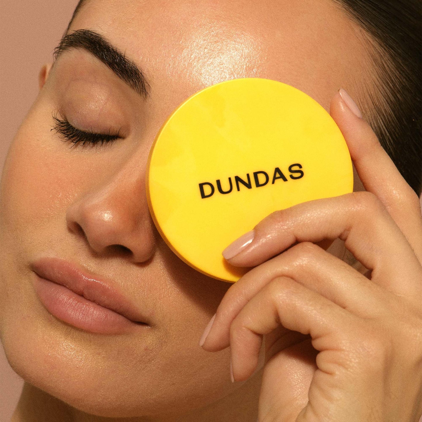 Dundas Bronzer Anonymous, Dark Contour Powder for Face and Body, Bronzing, Matte Finish, Face Make Up for All Skin Types, Cruelty Free Natural Makeup, Buildable Coverage, Easy to Blend, (Step 6)