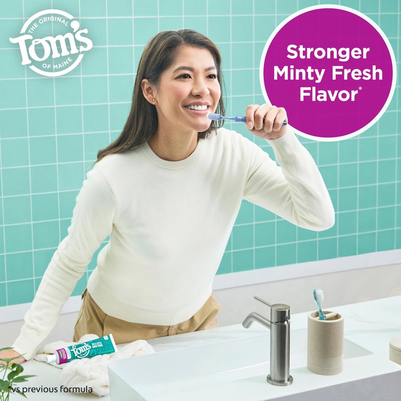 Tom’s of Maine Antiplaque and Whitening Toothpaste, 3 Pack, Natural Fluoride Free Toothpaste, SLS Free Formula, Helps Whiten Teeth and Fights Tartar, Gluten Free, Spearmint, 4.5 oz