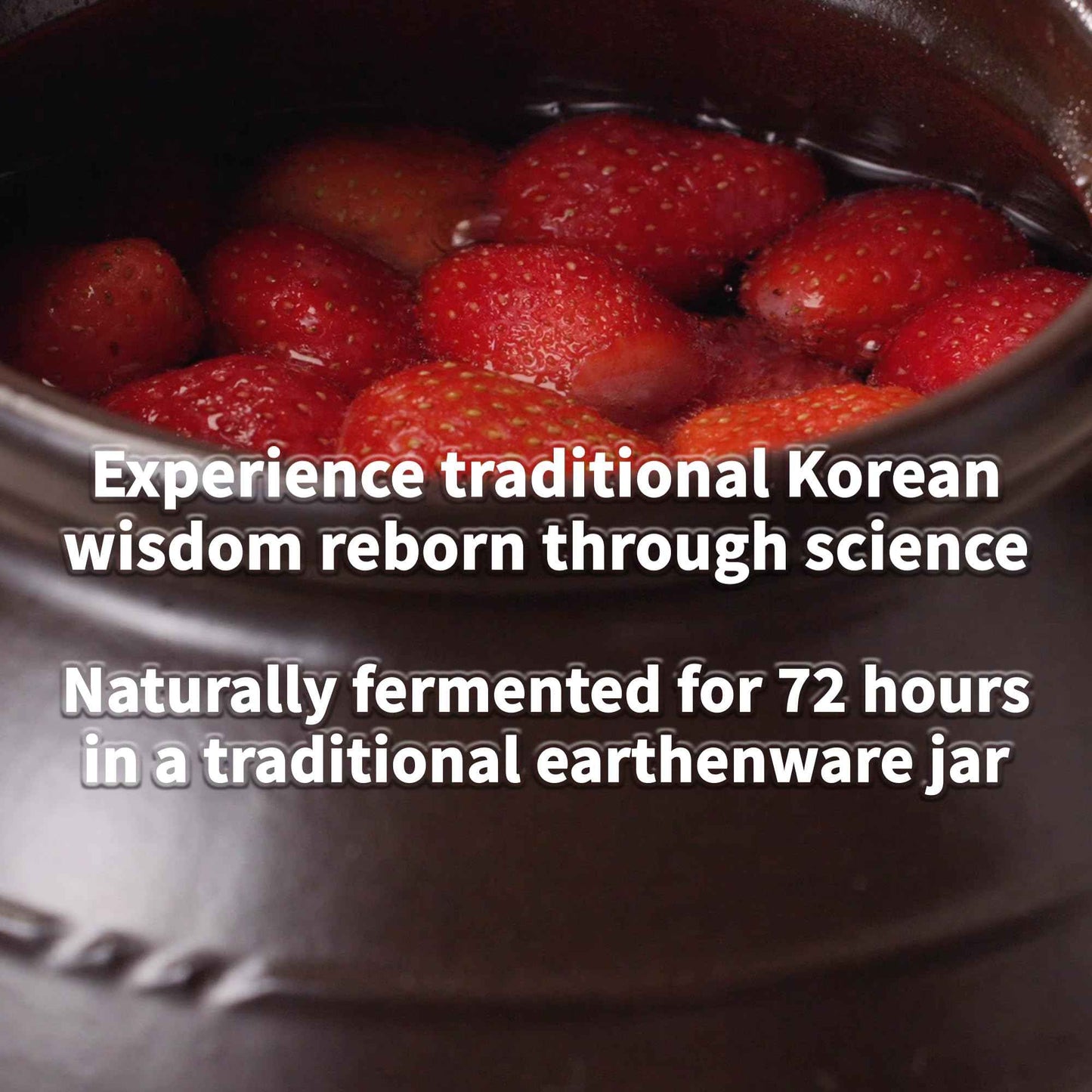 EARTHAT Strawbby Glow Serum - Brightening & Hydrating Korean Dark Spot Corrector Skincare with Fermented Strawberry Juice, Niacinamide 5%, Panthenol 3% and Centella Asiatica for Glass Skin, 30ml