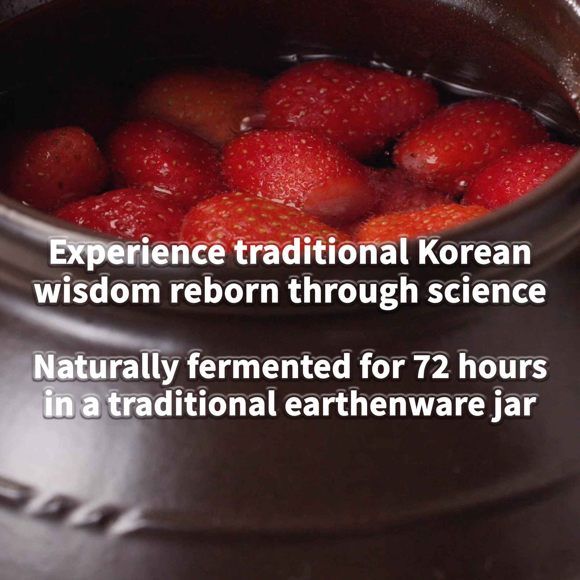 EARTHAT Strawbby Glow Serum - Brightening & Hydrating Korean Dark Spot Corrector Skincare with Fermented Strawberry Juice, Niacinamide 5%, Panthenol 3% and Centella Asiatica for Glass Skin, 30ml