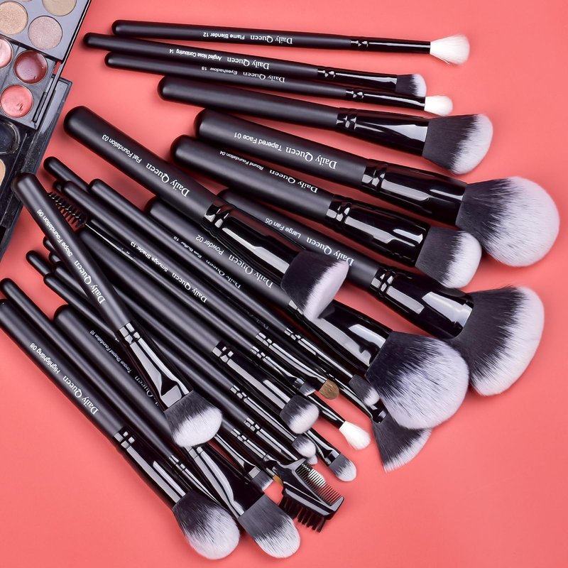 Daily Queen 29pcs Black Professional Makeup Brush Set Kabuki Powder Concealers Eye shadows Blush Eyeliner Eyebrow Contour Eye blending Brushes (29pcs brush +barrel+brush cleaner+face cleaner)