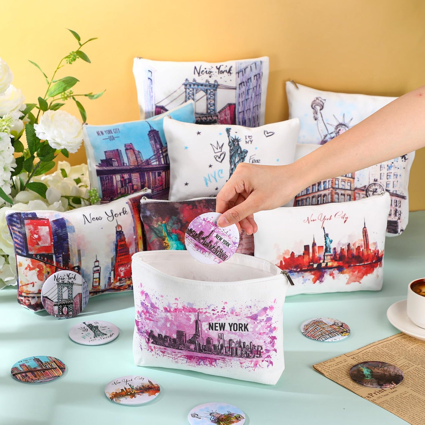 Bulyoou 18 Set New York Souvenirs Gifts Bulk City Cosmetic Bag Nyc Makeup Mirrors Souvenirs from USA Women New York Makeup Bag Birthday Party Favors Trip Journey Gifts for Friend Sisters