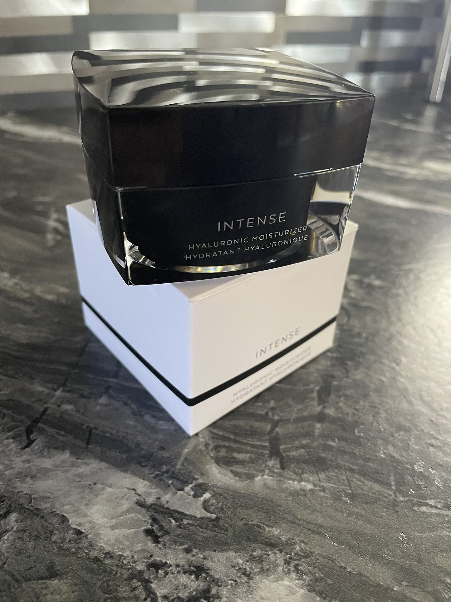 NuNova Beauty Intense Hyaluronic Moisturizing Cream for deep hydration and Plumped Skin