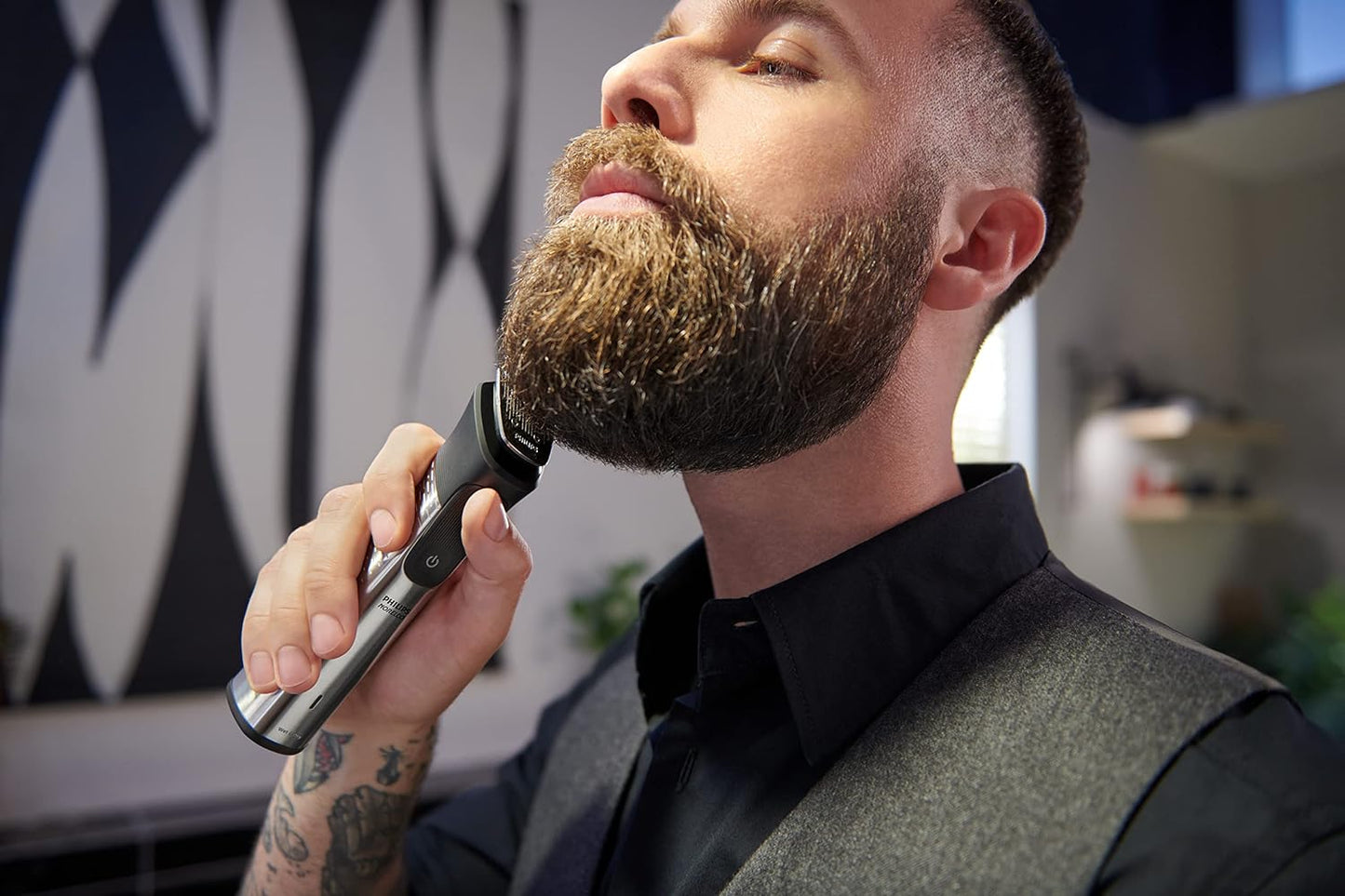 Philips Multigroom 7000 Series - All-in-One Beard Trimmer & Hair Clipper | 19-Piece Men's Grooming Kit with Soft Pouch, MG7910/49
