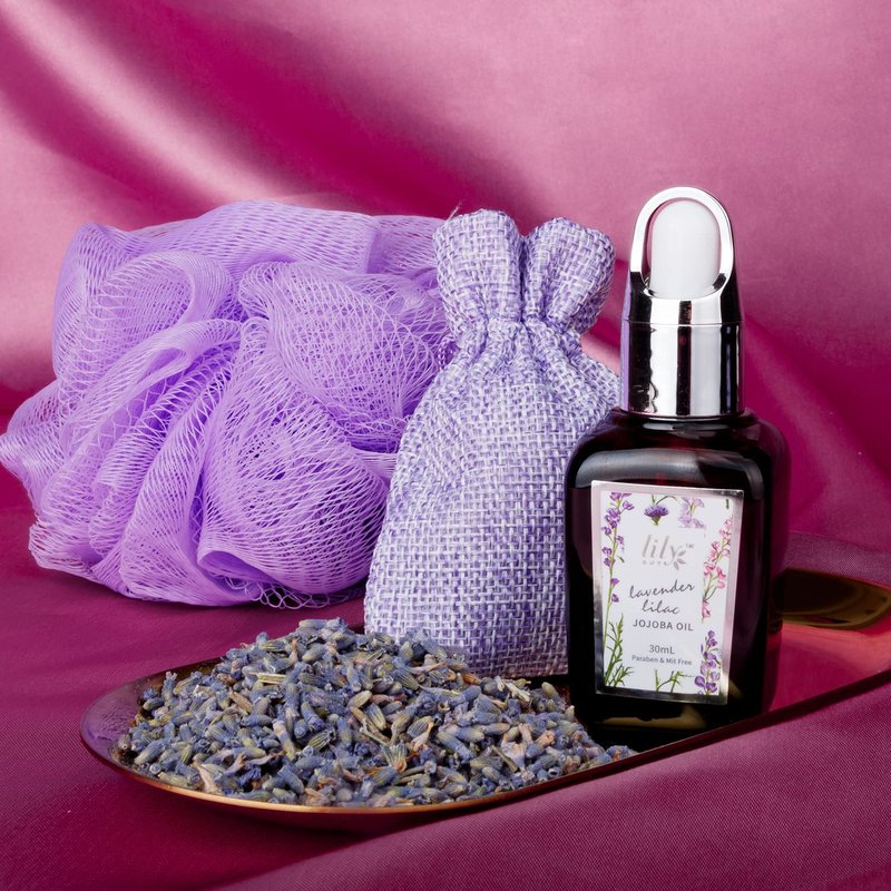 Gifts for Women, Birthday Gift - 15-Piece Lavender Spa Gift Basket for Women, Bath and Body Gift Basket, Spa Kit for Mothers Day, Christmas, Valentines Day, Perfect Present for Her & Mom