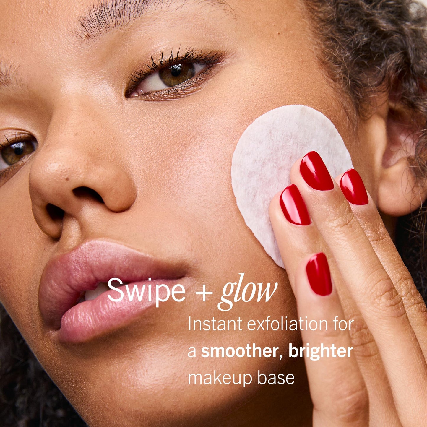 First Aid Beauty - Facial Radiance Pads with Glycolic & Lactic Acids, Daily Exfoliating Pads with AHA, Visibly Smaller Pores, Help Tone & Brighten Skin, One-Step Makeup Prep, Compostable, 90