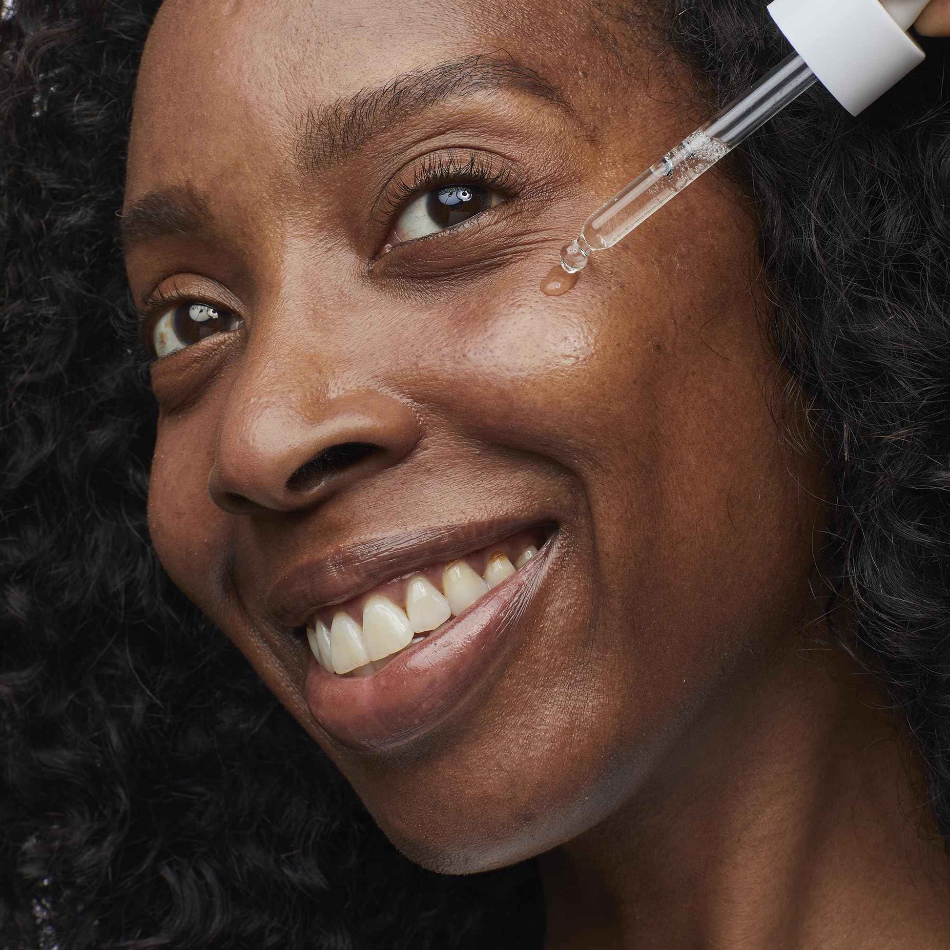 No7 HydraLuminous+ 2% Hyaluronic Acid Serum - Hydrating Facial Serum with 5% Vitamin B3 Niacinamide to Support Skin Barrier Repair - For Visibly Radiant & Healthier-Looking Skin (1 Fl Oz)