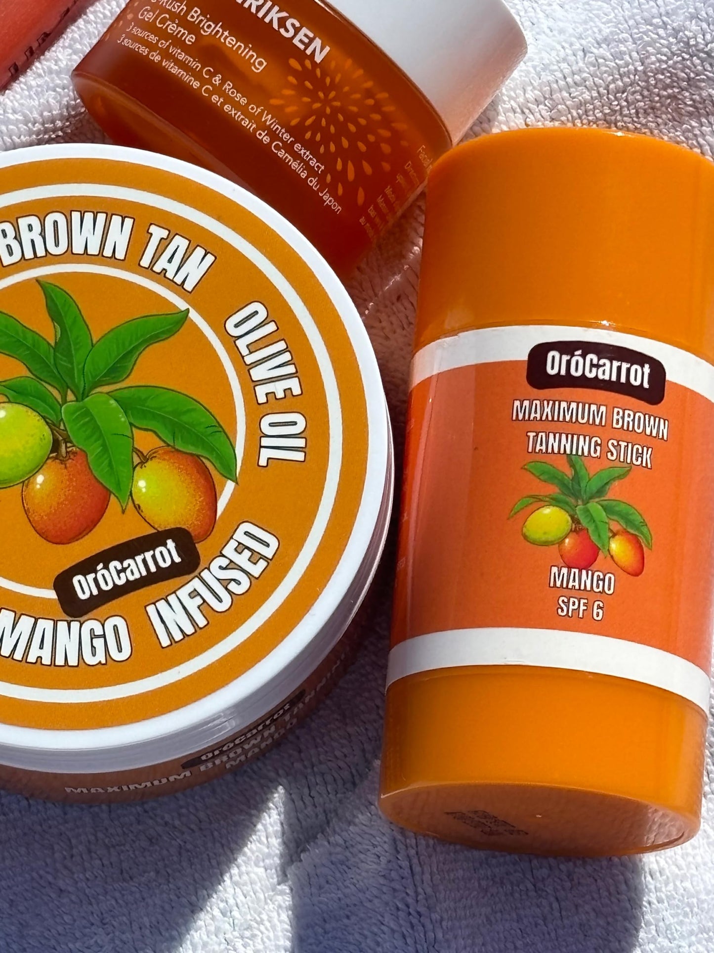 OroCarrot Maximum Brown Tanning Gel: Added Peptide, Carrot & Olive Oil (MANGO)