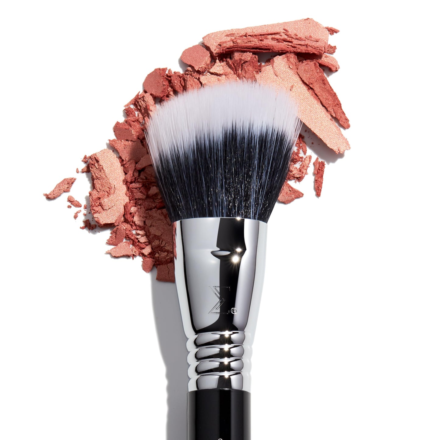 Sigma Beauty F53 Air Contour and Blush Brush – Angled Makeup Brush for Blush & Bronzer, Perfect for Sheer to Medium Coverage, Professional, Streak-Free Application (1 Brush)