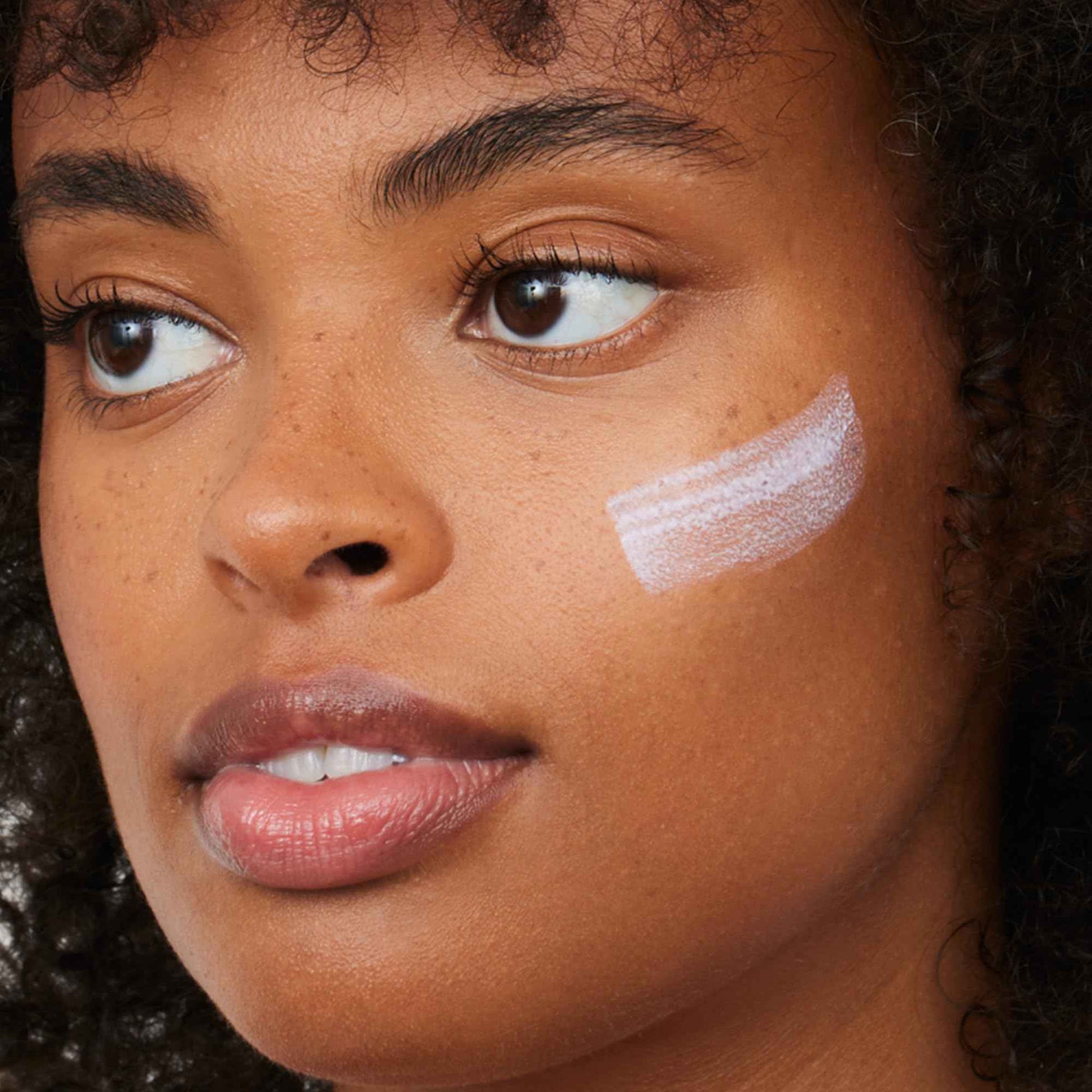 Algenist Sublime Defense Ultra Lightweight UV Defense Fluid SPF50 - Sheer, Oil-Free Face Sunscreen with Vitamin E, Echinacea & Green Tea - Non-Comedogenic & Hypoallergenic Skincare (1 oz)