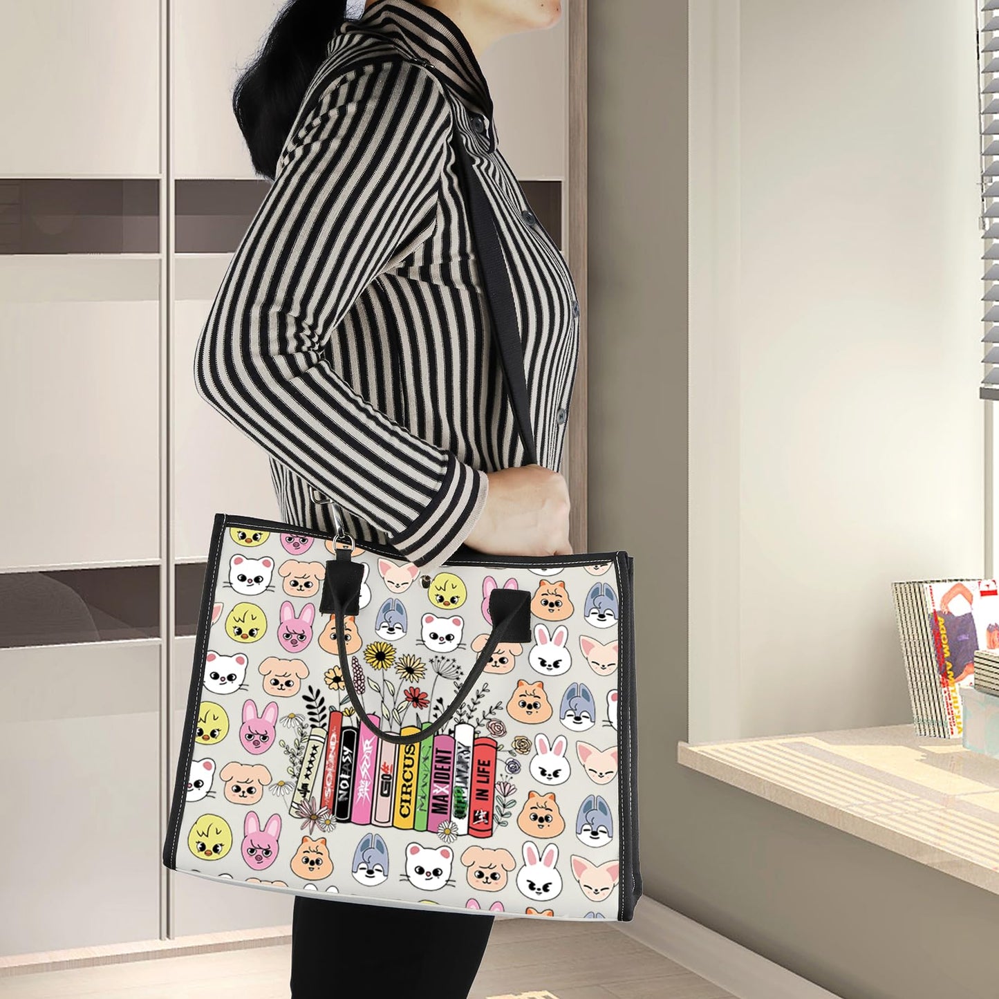 LEVLO Cartoon Korean Group Stay Cosmetic Makeup Bag Korean Group Animal Fans Gift Cartoon Member Zipper Pouch Bag (SK Life LT)