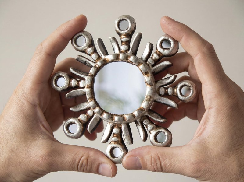 DecorContreras Handmade Small Sun Mirror from Peru – Hand-Carved Wood Round Mirror 6in with Silver Leaf Finish - Unique Gift for Housewarming or Birthday (Silver)