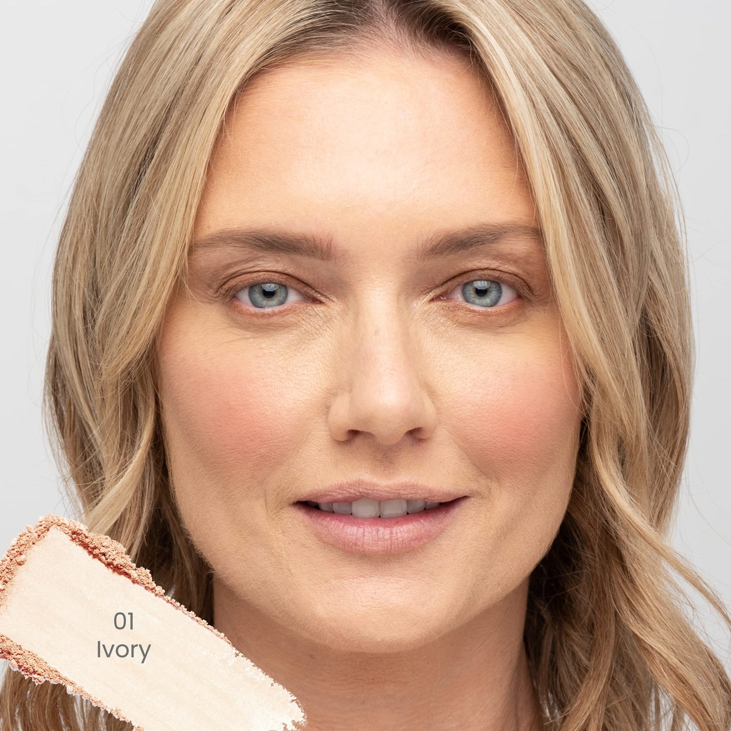 True + Luscious Sheer Halo Complexion Powder | Talc-Free Mineral Pressed Powder Foundation for Oily Skin Oil Control Matte Finish with Kaolin Clay Vegan Cruelty-Free Natural Glow 0.32 oz | Ivory
