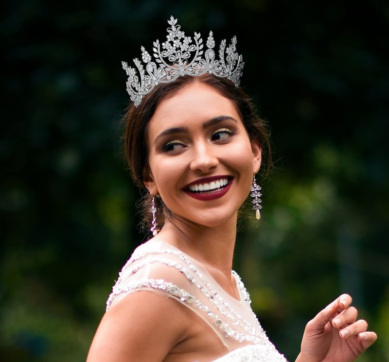 Vintage Wedding Crowns Arab Classic Dubai Cubic Zirconia Crown Bridal Hair Accessories Crystal Tiara Headband for Women (Silver C)