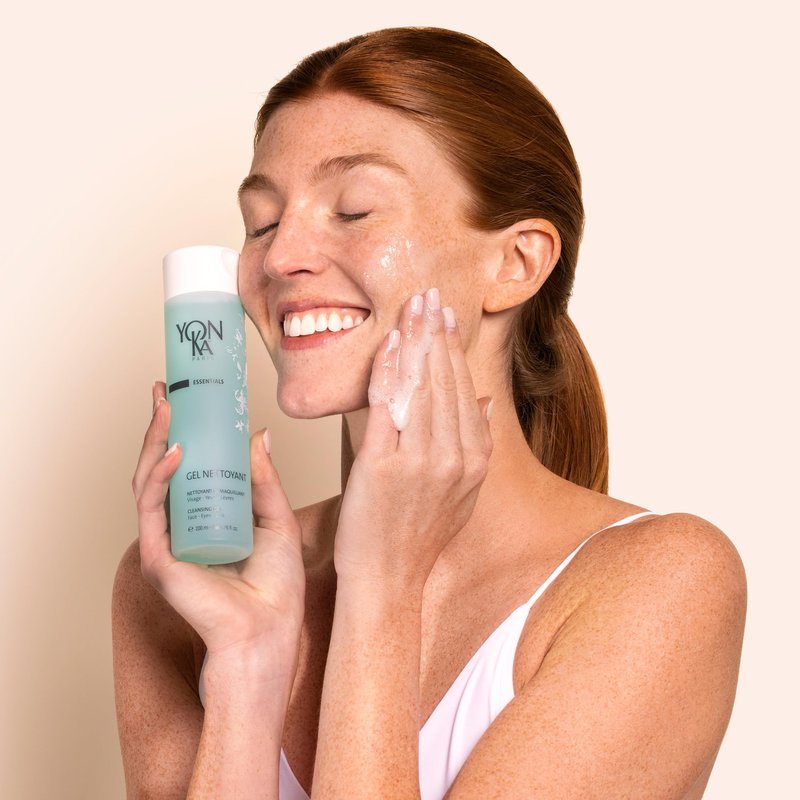 Yon-Ka Gel Cleanser | Gentle Foaming Face Wash & Makeup Remover | Cleanses Pores and Balances Skins pH with Red Algae & Amino Acids | For Acne Prone & Oily Skin | Paraben-Free | 6.76 fl oz