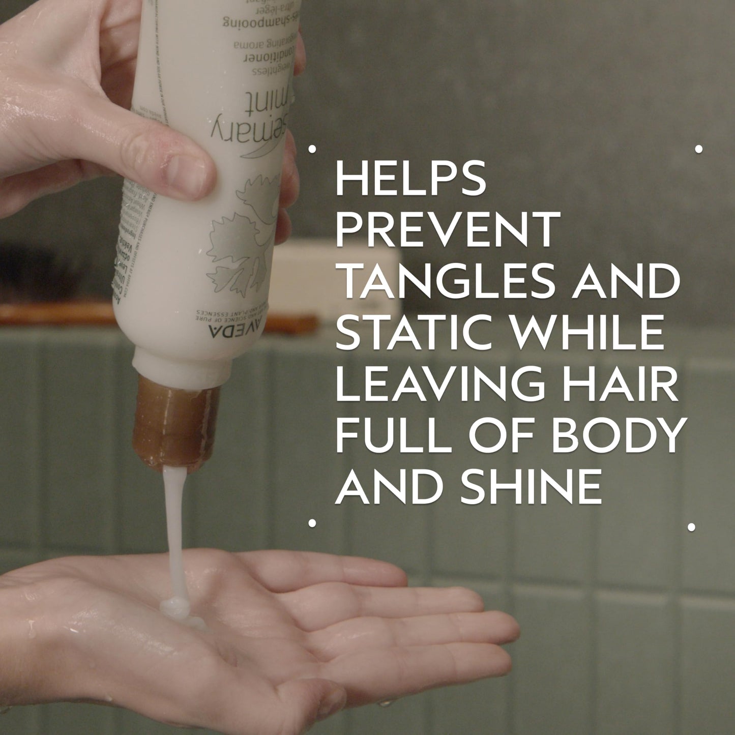 Aveda Rosemary Mint Weightless Conditioner | Lightweight Daily Conditioner | Adds Body & Shine| For Normal to Oily Hair, Fine to Medium Hair | Invigorating Aroma | 97% Naturally Derived*, 8.5 Fl Oz