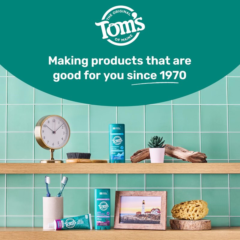 Tom’s of Maine Antiplaque and Whitening Toothpaste, 3 Pack, Natural Fluoride Free Toothpaste, SLS Free Formula, Helps Whiten Teeth and Fights Tartar, Gluten Free, Spearmint, 4.5 oz