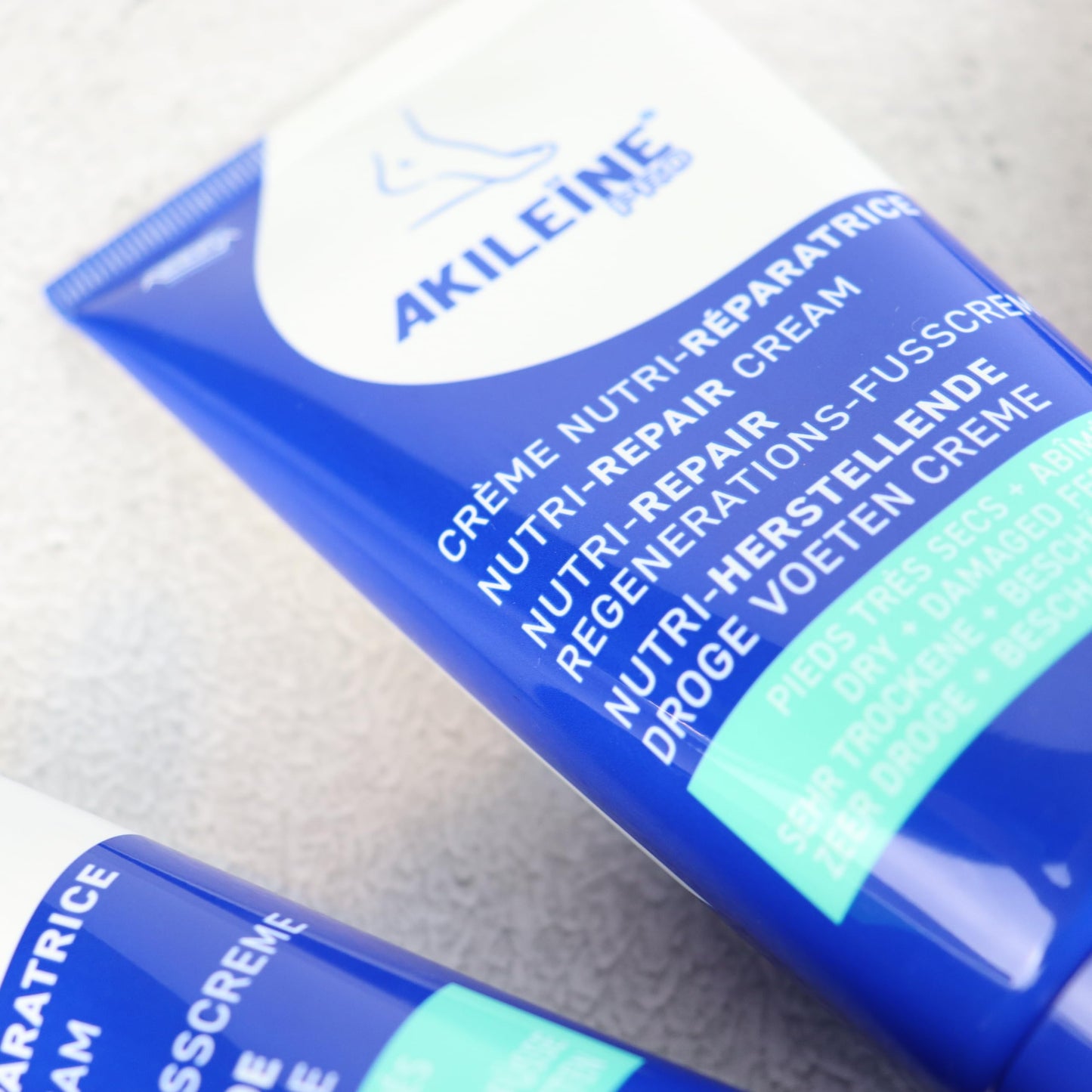 Akileine Nutri-Repair Foot Cream - Ultra-Hydrating Foot Moisturizer Cream for Dry Cracked Heels and Feet, Deep Nourishment For Callus, 24-Hour Moisturization, 5 Fl Oz