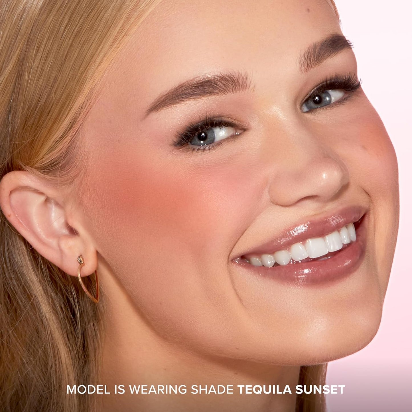 Too Faced Cloud Crush Blurring Blush - High-Pigment Velvety Powder for Cheeks | Vegan & Cruelty-Free