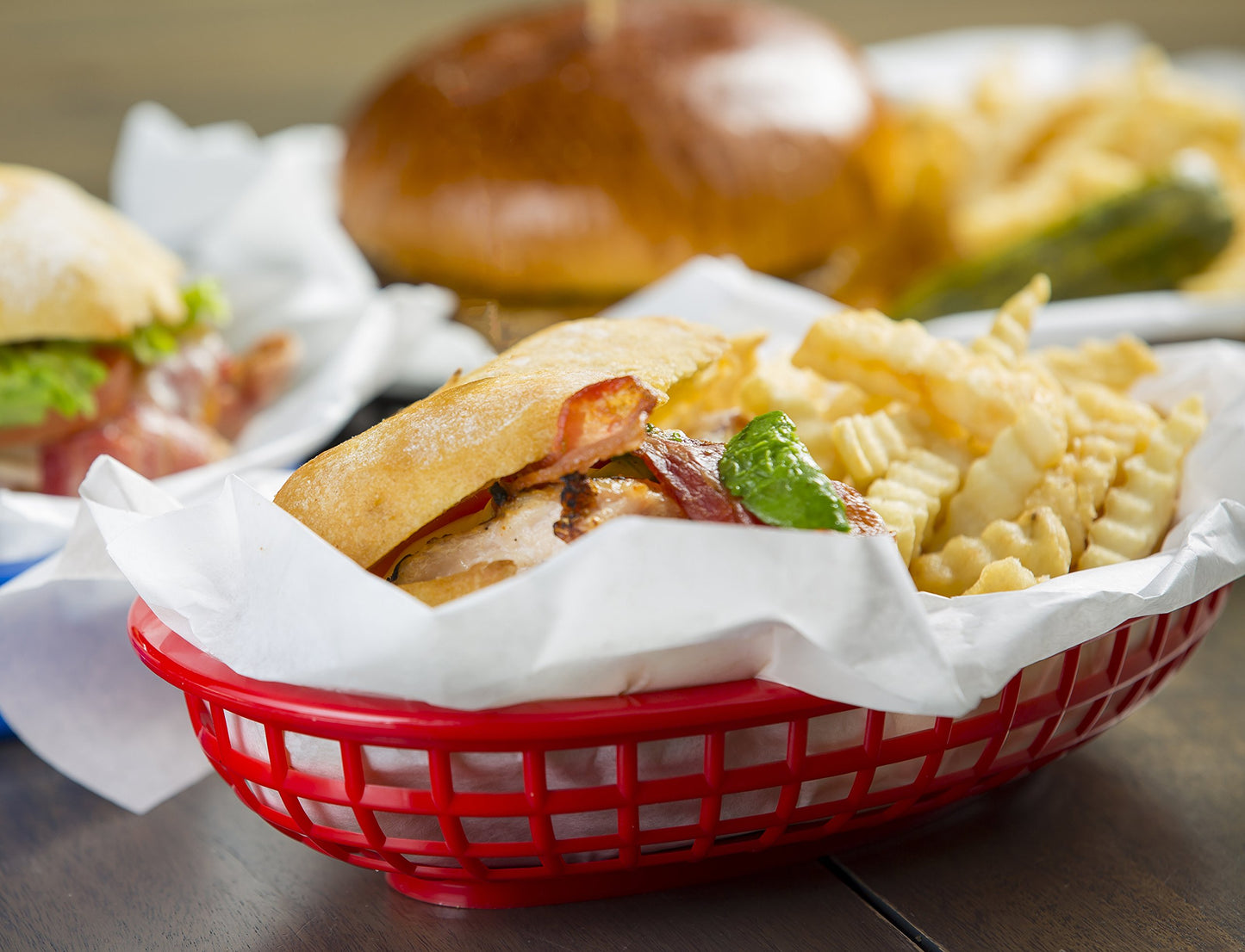 TableCraft H1074R6 6-Piece Classic Oval Plastic Baskets, Red