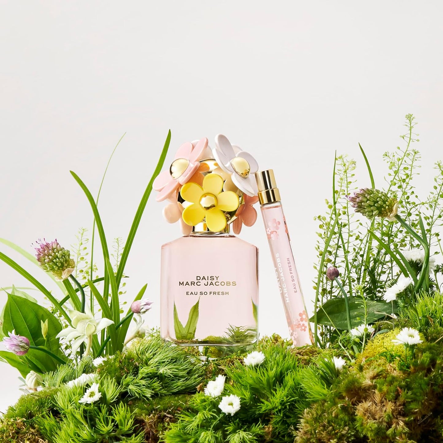 Marc Jacobs Daisy Eau So Fresh Perfume - Fresh Floral Women's Fragrance with Raspberry, Wild Rose & Grapefruit | 3.4 oz