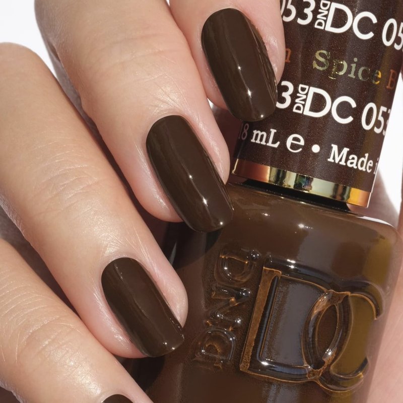 DND DC Gel Polish Set, Brown Collection, UV/LED Gel Polish and Air Dry Nail Lacquer, Matching Chip-Free Polish Duo, 053 Spiced Brown, 0.5 Fl Oz