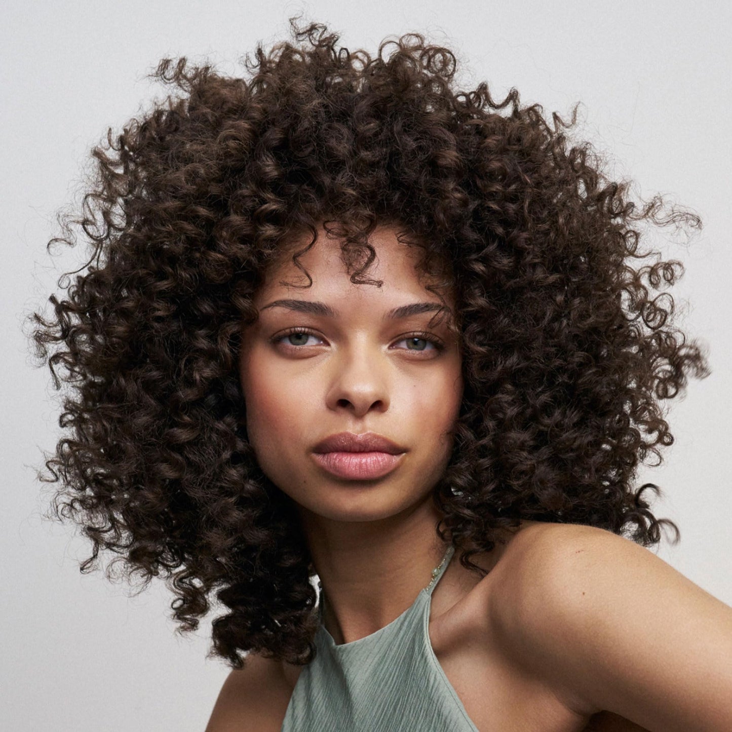 Freewill Nourishing Edge and Curl Oil, Lightweight and Nourishing Hair Oil for Curly Hair, Moisturizing Hair Smoother for Frizz, Flyaways and Delicate Edges, 4 oz