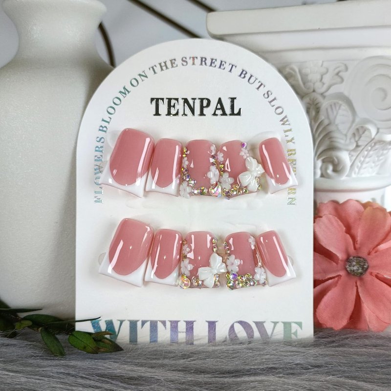 Short Coffin Duckbill Press-On Nails | White French Tip with Rhinestones & 3D Bow Designs | 10PCS Soft Gel Glue-On Nails for Elegant Daily Wear (Large)