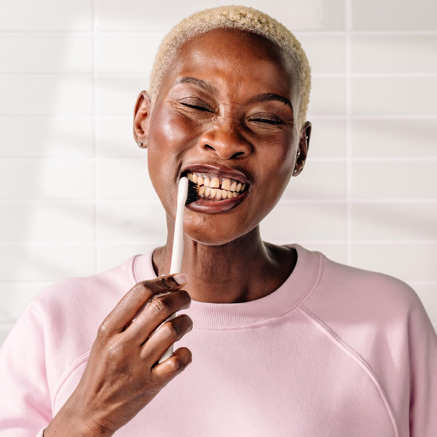 Boka Classic Manual Toothbrush with Extra Soft Activated-Charcoal, Tapered Bristles, Bioplastic Handle that Includes Travel Cap, Dentist-Approved, Great for Adults and Kids, Mint (Pack of 1)