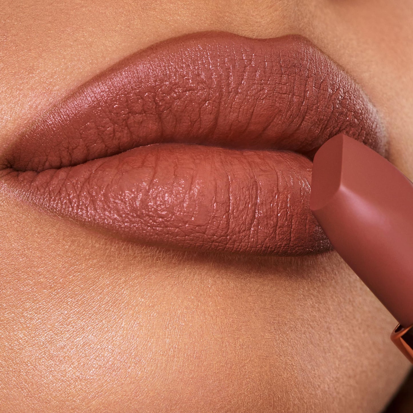 Charlotte Tilbury Matte Revolution Lipstick - Long Lasting, Matte Lipstick, Giftable Beauty Essential with Buildable Color & Lip-Loving Ingredients - Creamy, Easy to Blend Formula - Super Fabulous