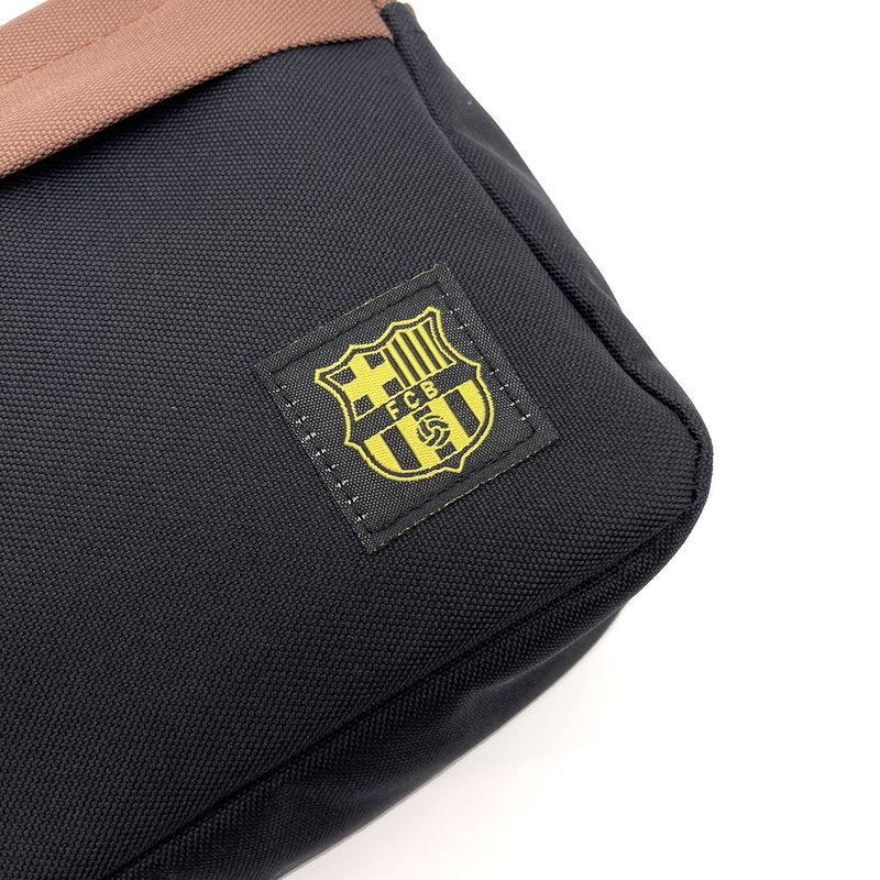 Icon Sports Fan Shop FC Barcelona World Soccer Club Team Logo Officially Licensed Toiletry Travel Bag (Black, ONE SIZE)