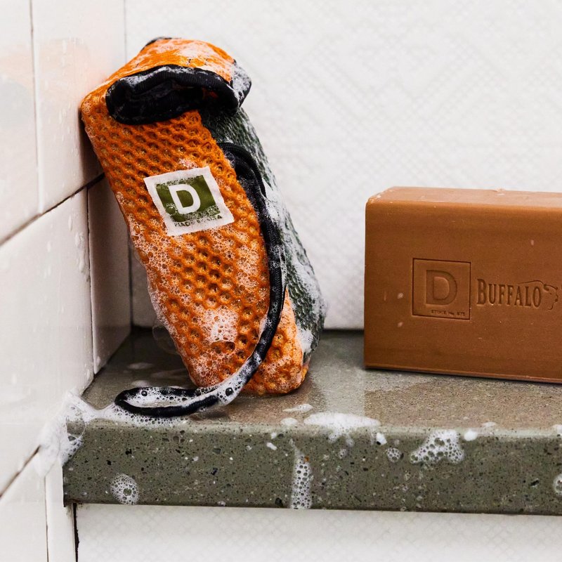 Duke Cannon Soap Bundle Pack - U.S. Military-Grade Pouch with Coarse & Soft Mesh - Tactical Scrubber and Big Brick of Soap (Smells Like Accomplishment)